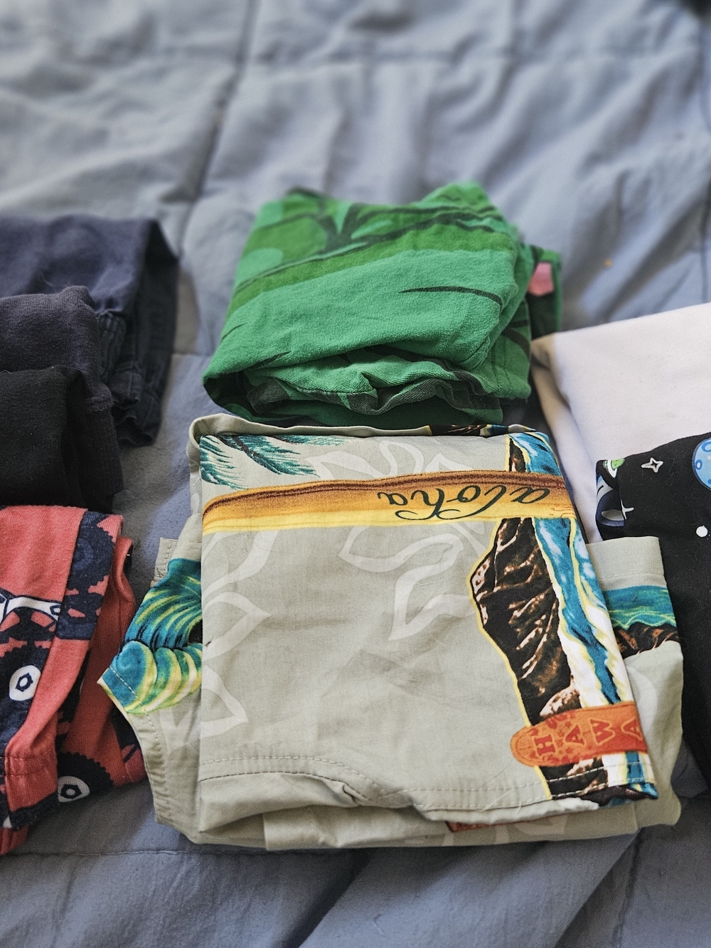 Bundle of assorted kids clothes 18 month-2T